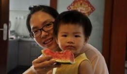 云南表妹吃瓜版