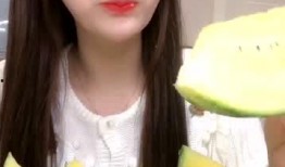 吃瓜小姐姐圖片,吃瓜小姐姐的潮流風采