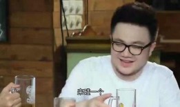 吃瓜動作是什么,夏日消暑的趣味瞬間