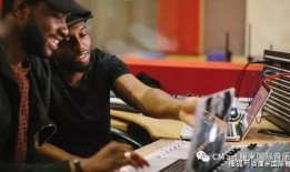 英國留學紳士吃瓜,英國留學紳士的趣味吃瓜日常