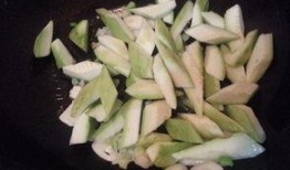 雞吃瓜的籽,探尋自然界的奇妙互動