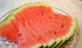 緬北小孩吃瓜視頻真實(shí),揭開神秘食文化面紗