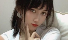 女主播吃粗瓜視頻,挑戰味蕾極限的美食冒險