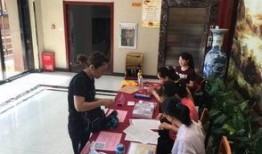 武大輔導員吃瓜事件