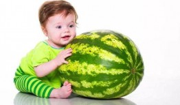 西瓜兒童吃瓜,兒童快樂吃瓜時光