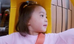 吃瓜妞媽,揭秘育兒路上的酸甜苦辣