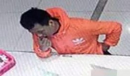 跟叔叔比賽吃瓜,我與叔叔的吃瓜大賽