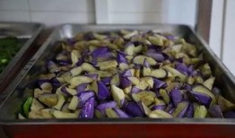 窗口上吊 吃瓜,揭秘窗口上吊與吃瓜背后的真相