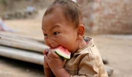 吃瓜吃生氣了,揭秘網絡輿論背后的心理陷阱