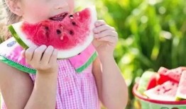 潮媽吃瓜趣事,辣媽圈里的歡樂時光