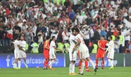 國家隊全員吃瓜,揭秘賽場背后的趣味瞬間