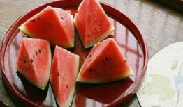 半夜吃梨瓜,揭秘午夜美食新寵