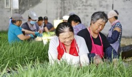 小外孫女吃瓜,小外孫女吃瓜趣事多