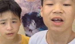 小表弟吃瓜,小表弟的夏日吃瓜趣事