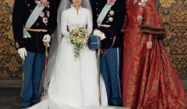 王妃在線吃瓜,揭秘宮廷秘聞