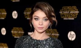 吃瓜不停的女星